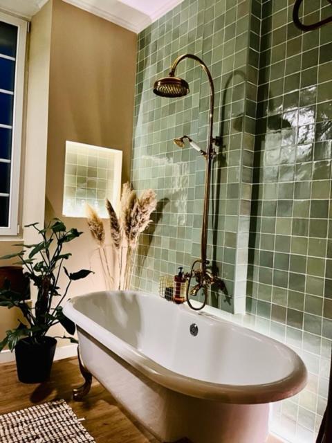 Poix-Terron Domaine De La Croix De Saint Lambert Bed & Breakfast エクステリア 写真