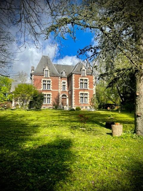 Poix-Terron Domaine De La Croix De Saint Lambert Bed & Breakfast エクステリア 写真